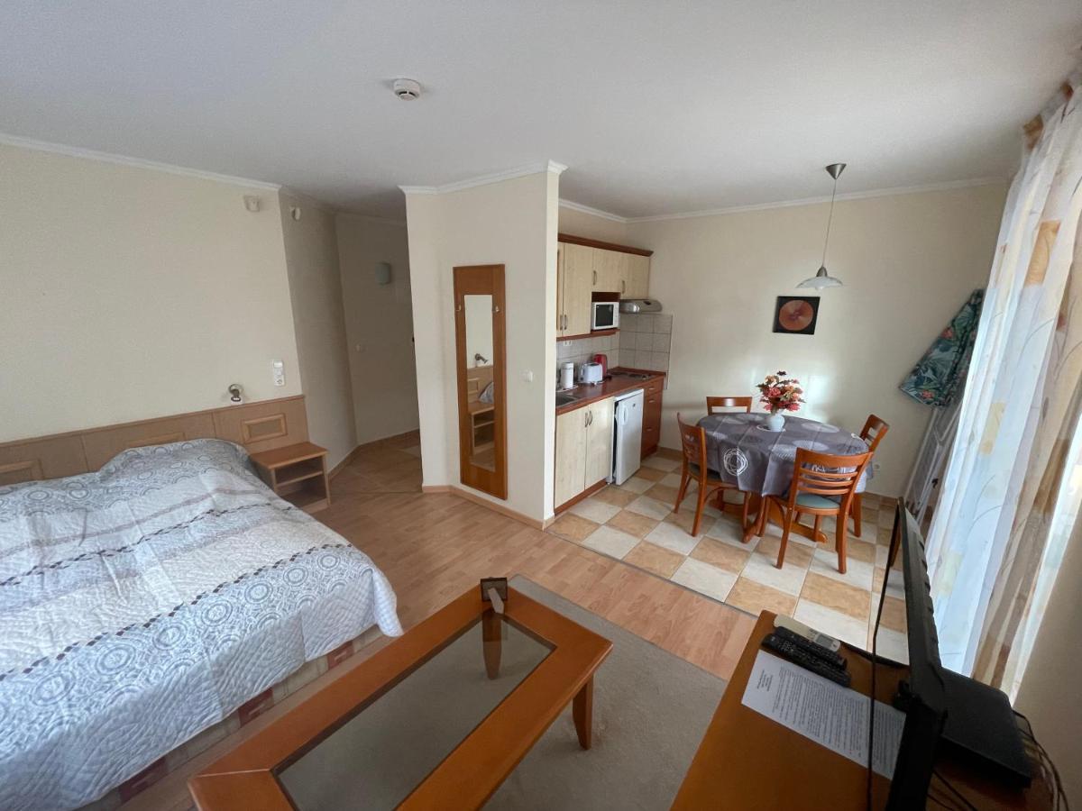 Garda Wellness Apartmanhaz Héviz Zewnętrze zdjęcie